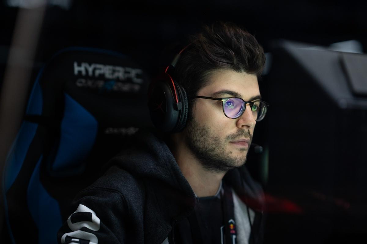 A picture of an Esports event.