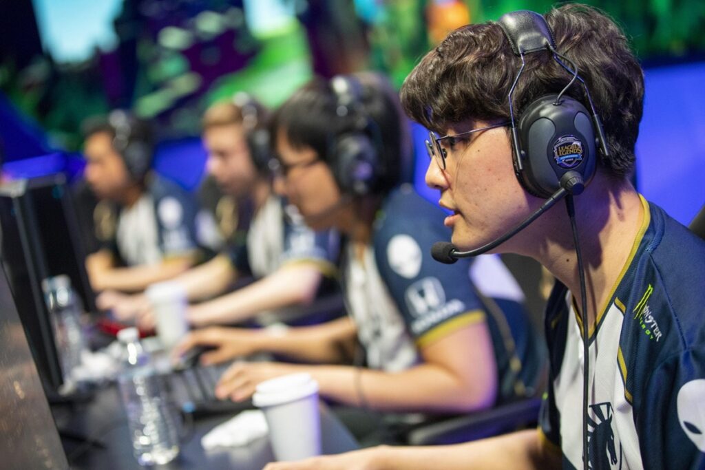 A picture of an Esports team