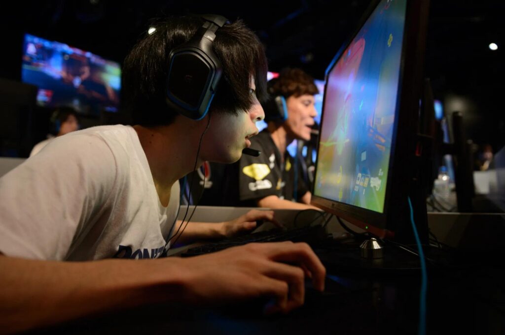 A picture of a gamer