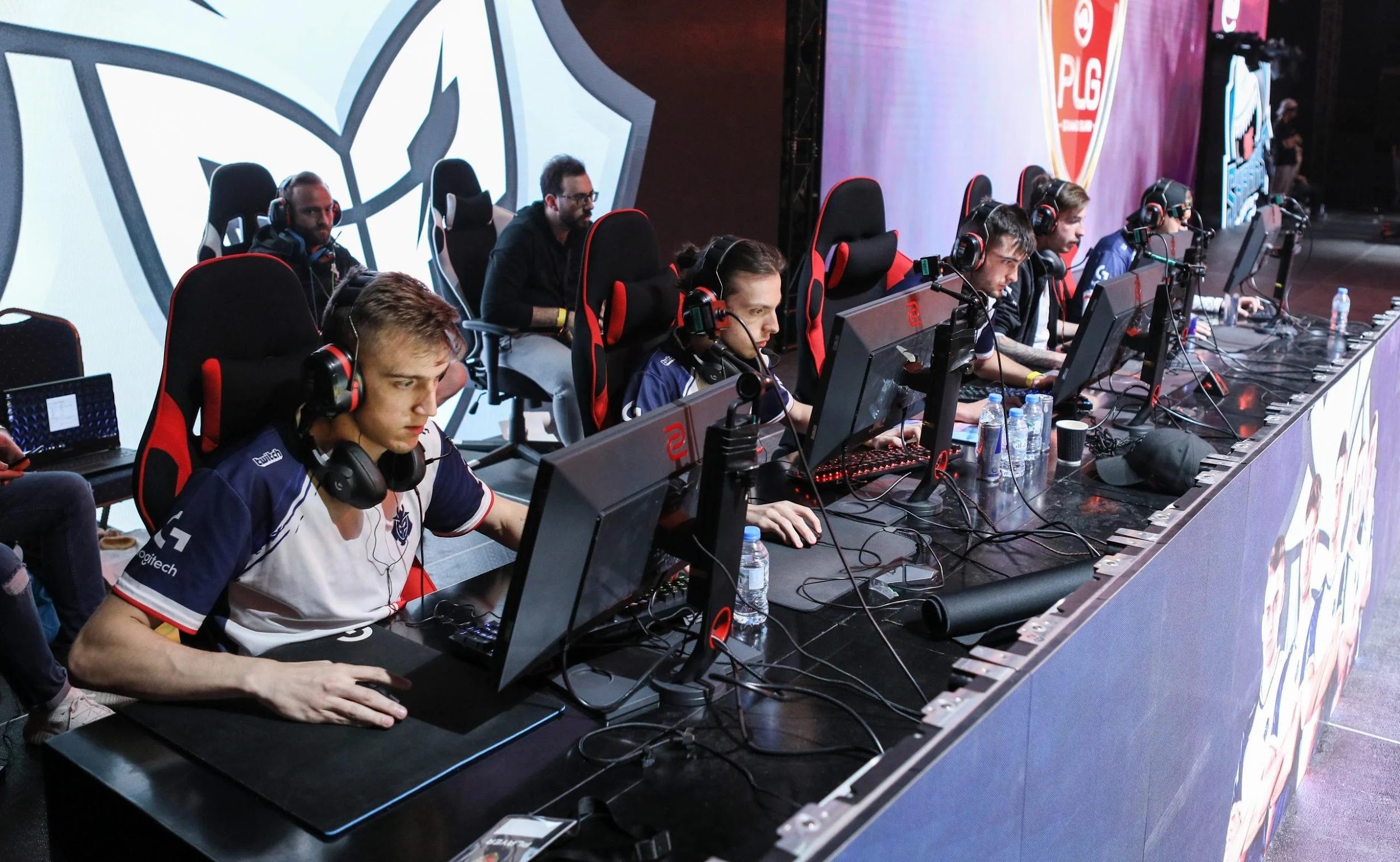 A photo of gamers in the tournaments.
