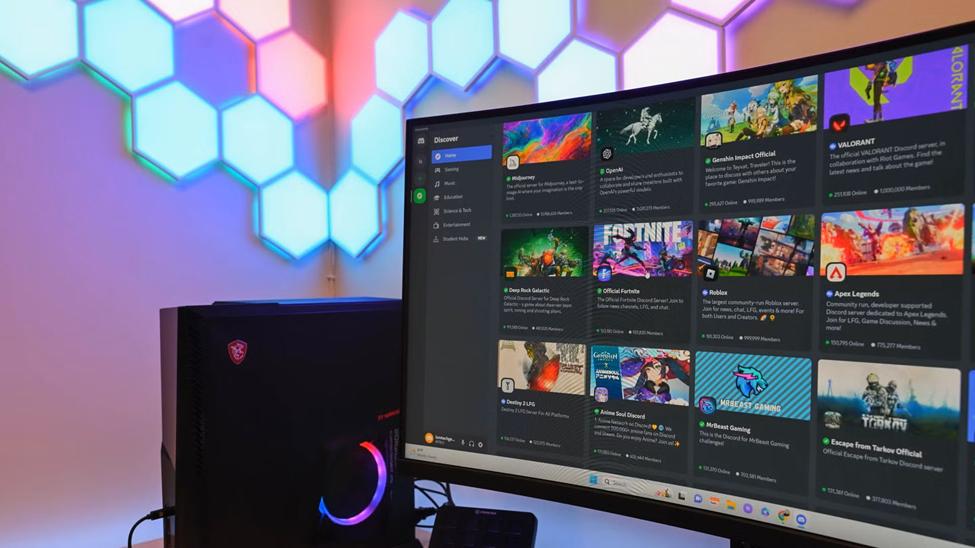 A picture of a gaming PC.