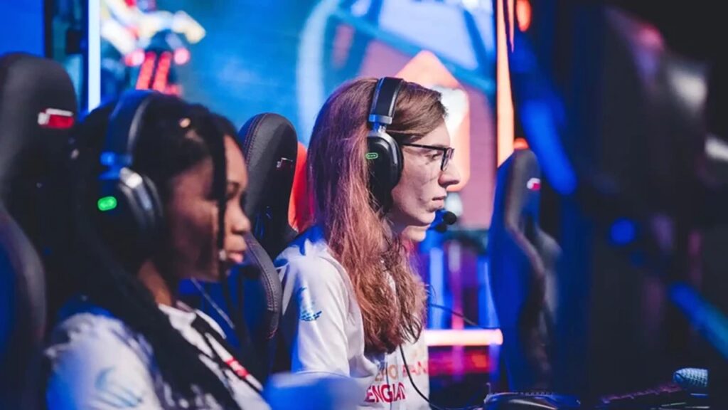A picture of a group of gamers