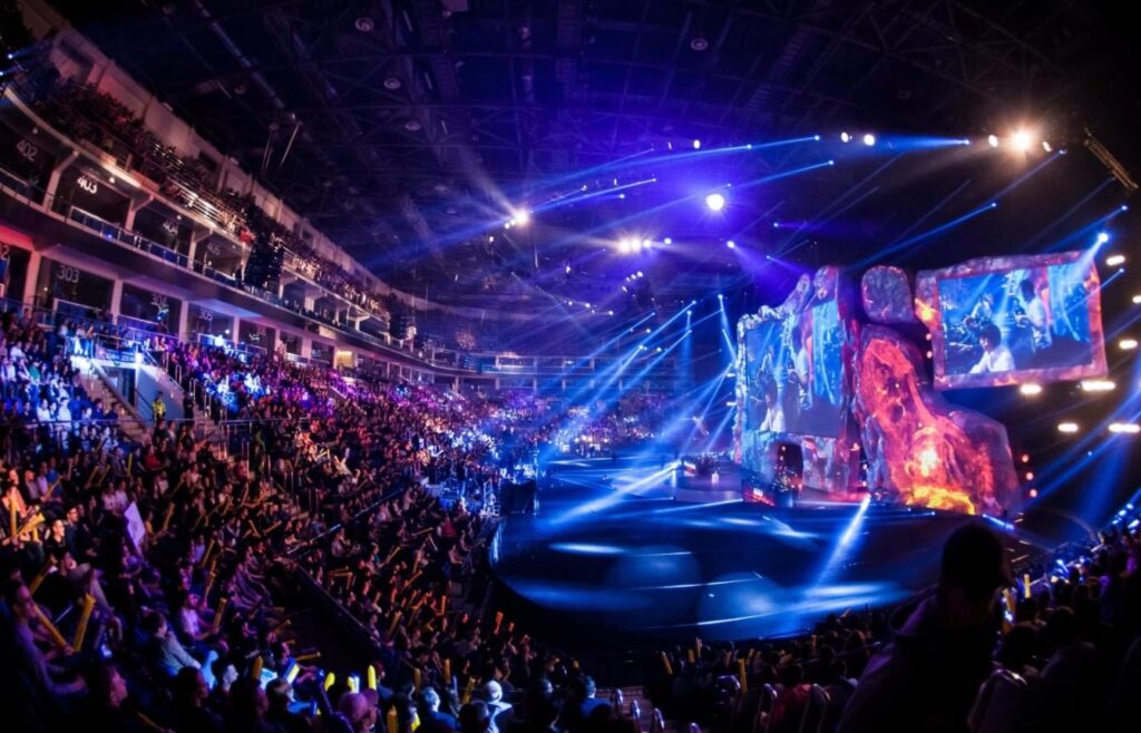 an image of a crowded ESports Event