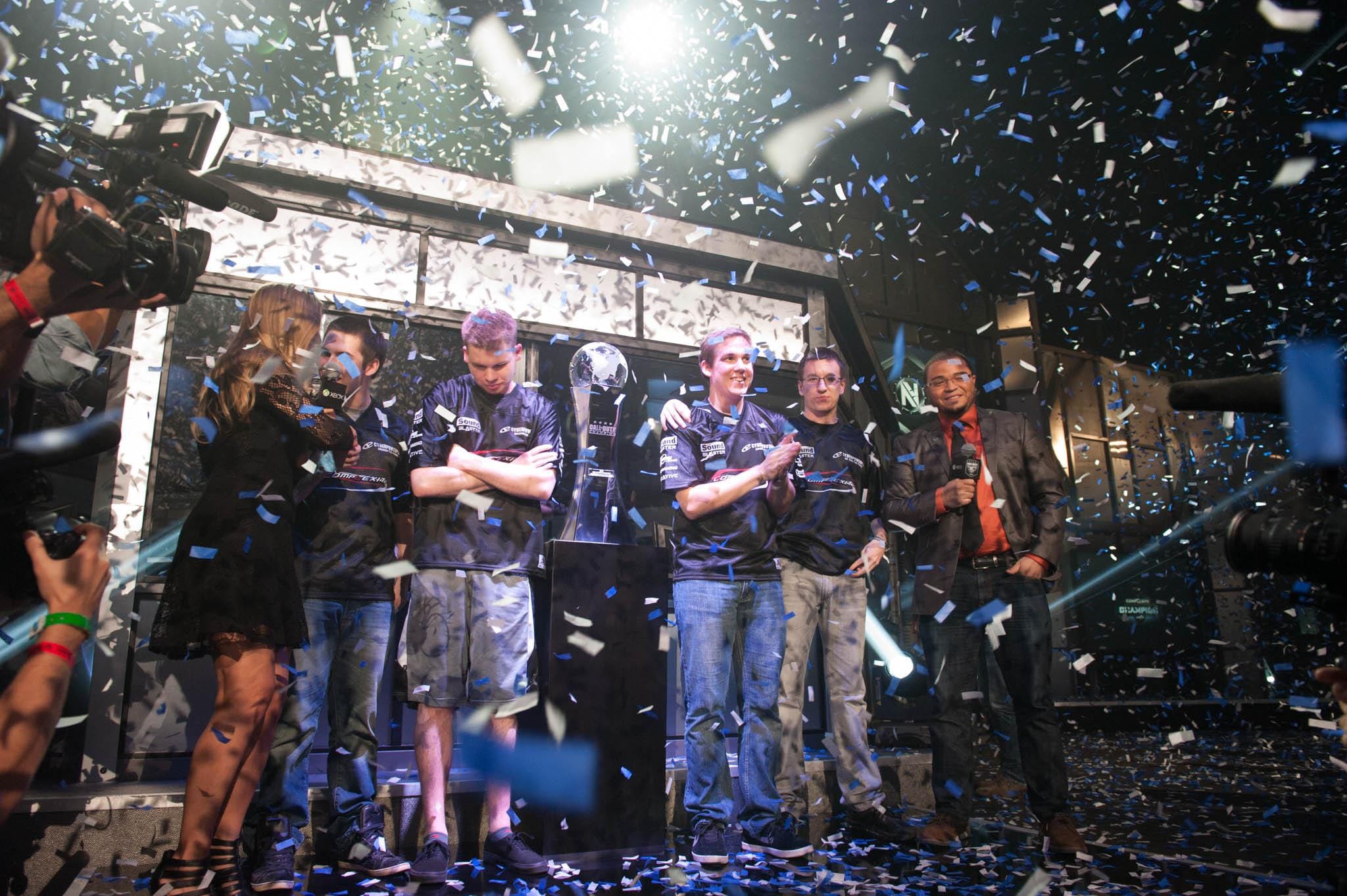 A picture of a Call of Duty event.