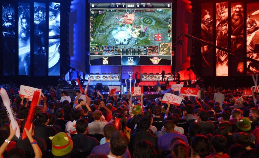 a picture of a crowded ESports Event