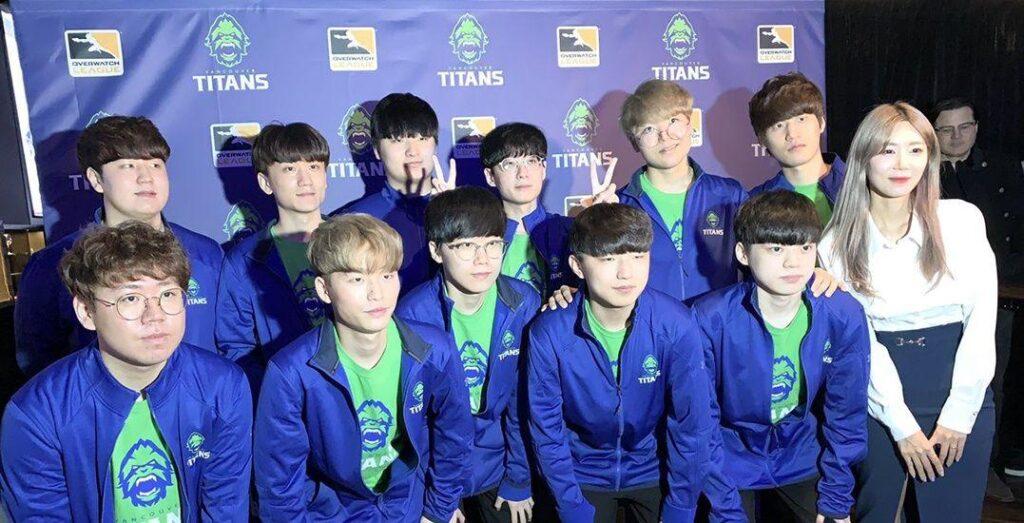 a picture of the Vancouver Titans ESports Team