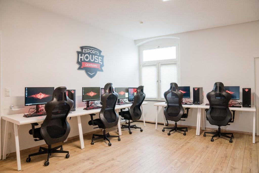 A picture of gaming setups