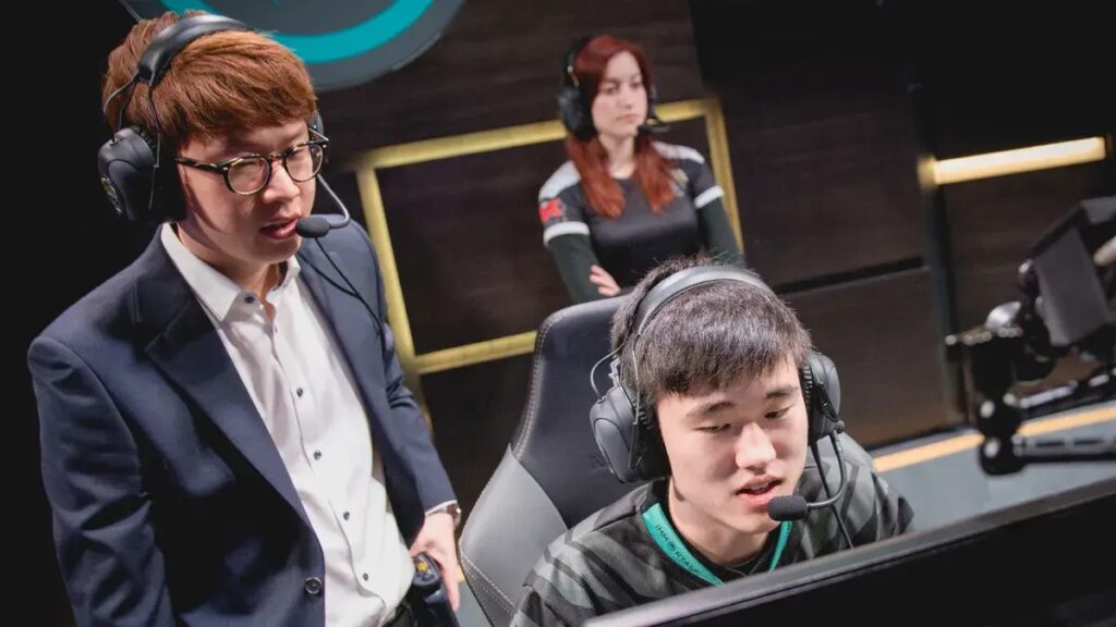 A picture of a gamer and a coach