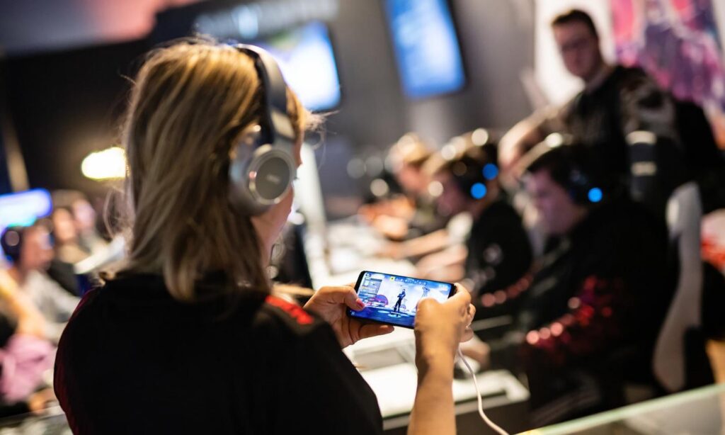 A picture of a gamer
