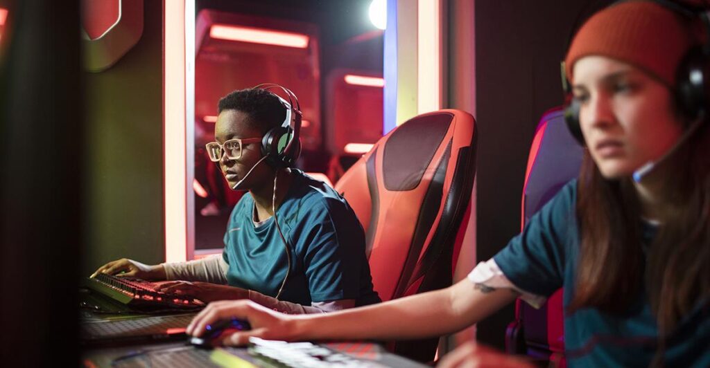 A picture of two gamers