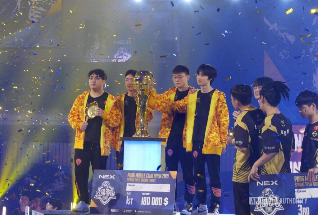 A picture of players