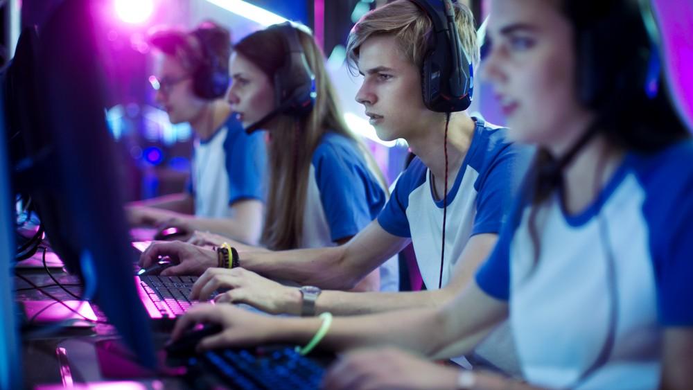 A photo of an esports team during a match