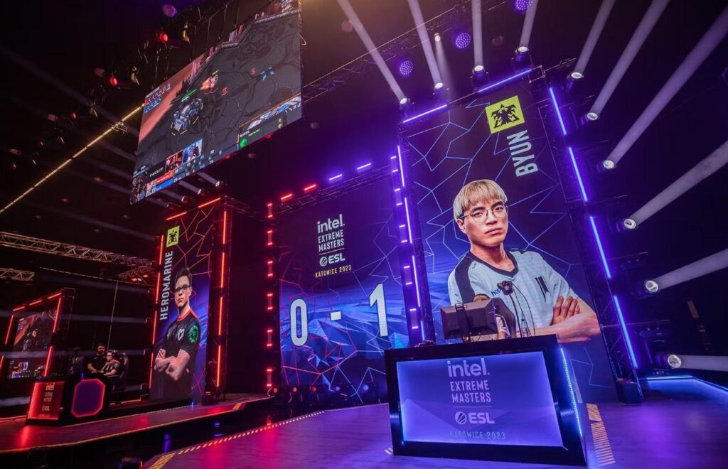a picture of Byun Hyun-Woo vs Gabriel Segat in Intel Extreme Masters Katowice 2023