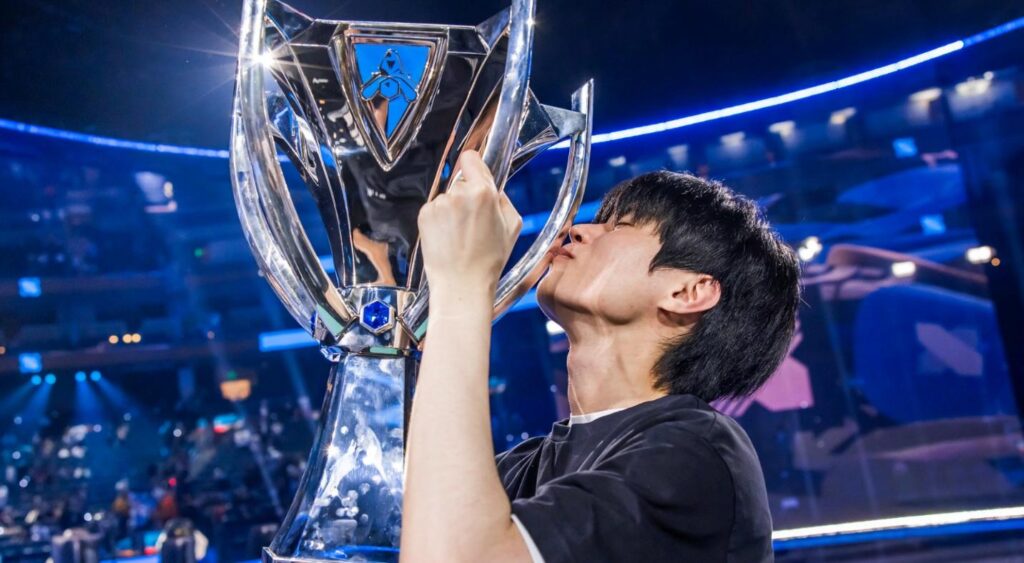 A picture of a prize