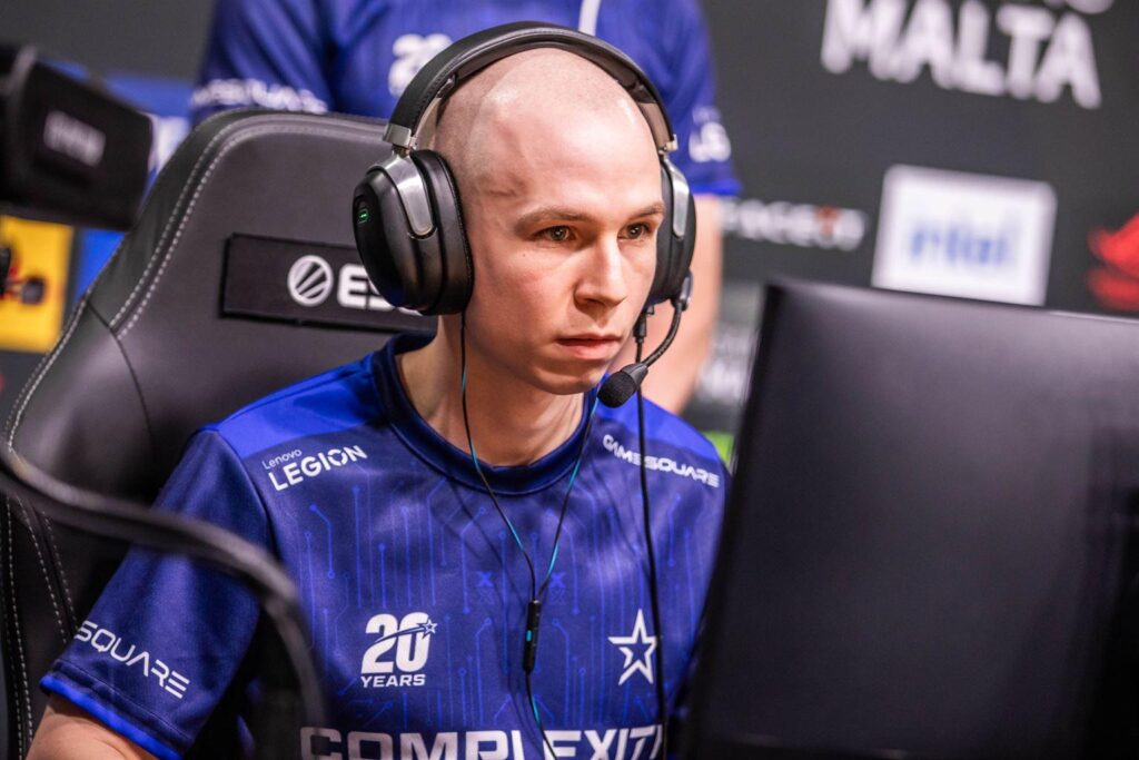 A picture of EliGE
