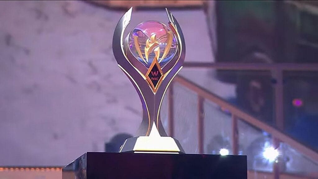a picture of the PUBG Mobile World Cup Trophy